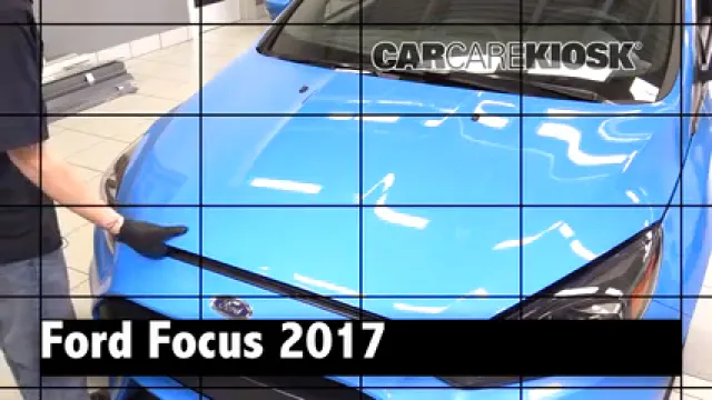 2017 Ford Focus RS 2.3L 4 Cyl. Turbo Review